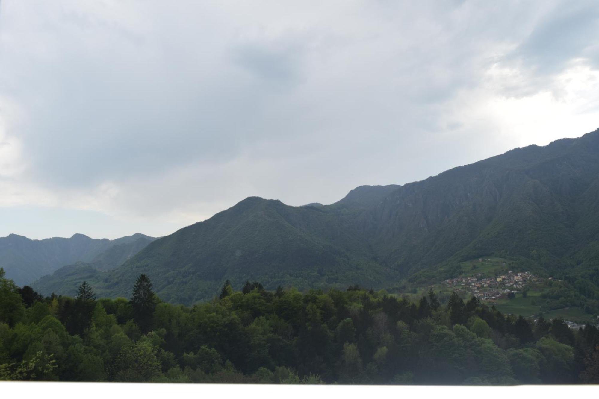 Bed &Breakfast Bellavista Bed and Breakfast San Giovanni Bianco Exteriör bild
